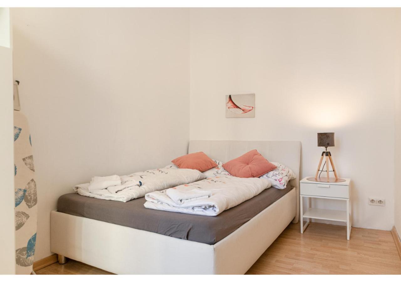 Cheerful 2Br Apartment - Suitable For Longstays Viena Exterior foto